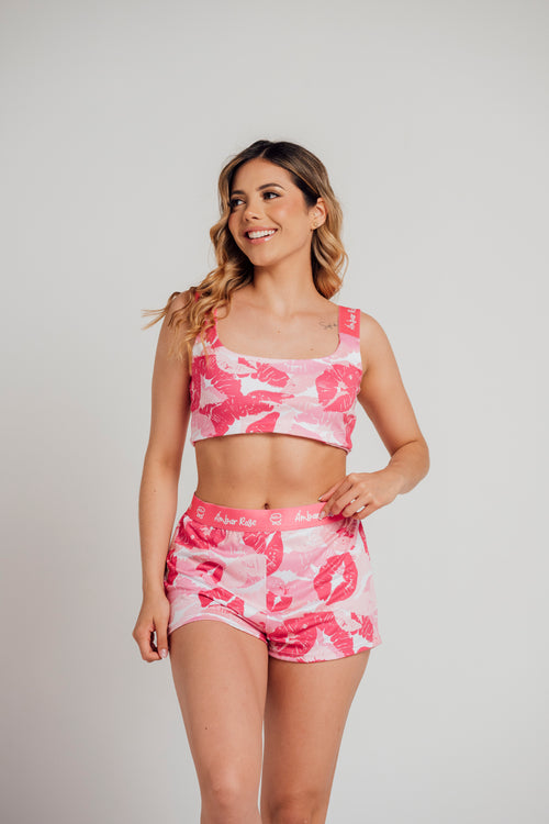 EL-19 SHORT Y TOP ESTAMPADO BESOS FUCSIA