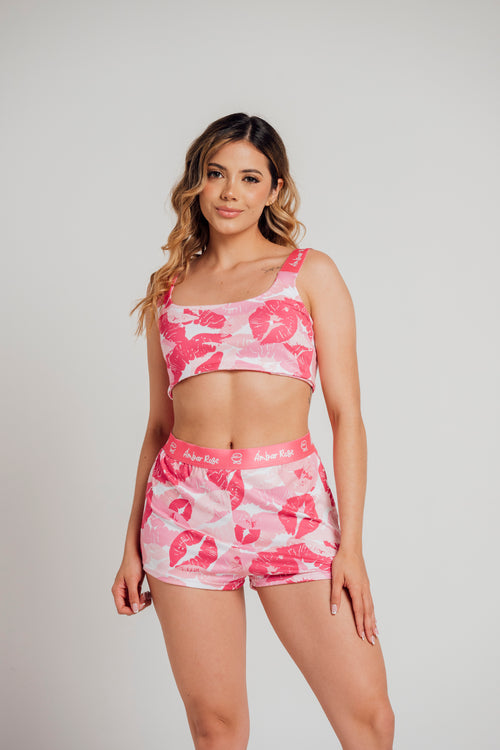 EL-19 SHORT Y TOP ESTAMPADO BESOS FUCSIA