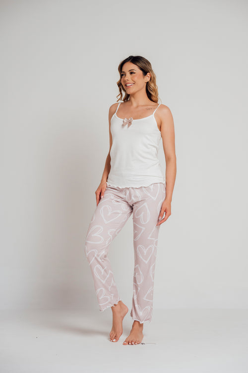 BS-162 PANTALON Y JUANITA ESTAMPADO CORAZONES CAMEL